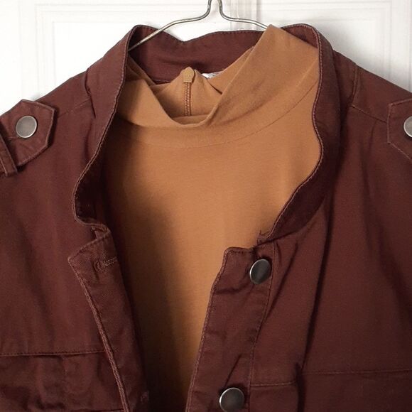 Herringbone pants, butterscotch shirt & brown jean jacket 3-pc. outfit of Woman - Picture 3 of 15